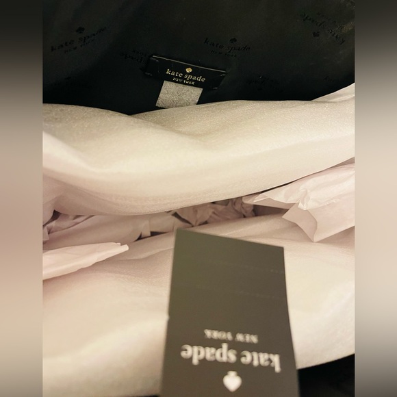 Kate Spade New York Mel Packable Nylon Tote with detachable wristlet - Black - Picture 3 of 7